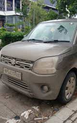 front view of a Maruti Suzuki Wagon R