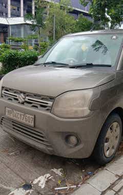 front view of a Maruti Suzuki Wagon R