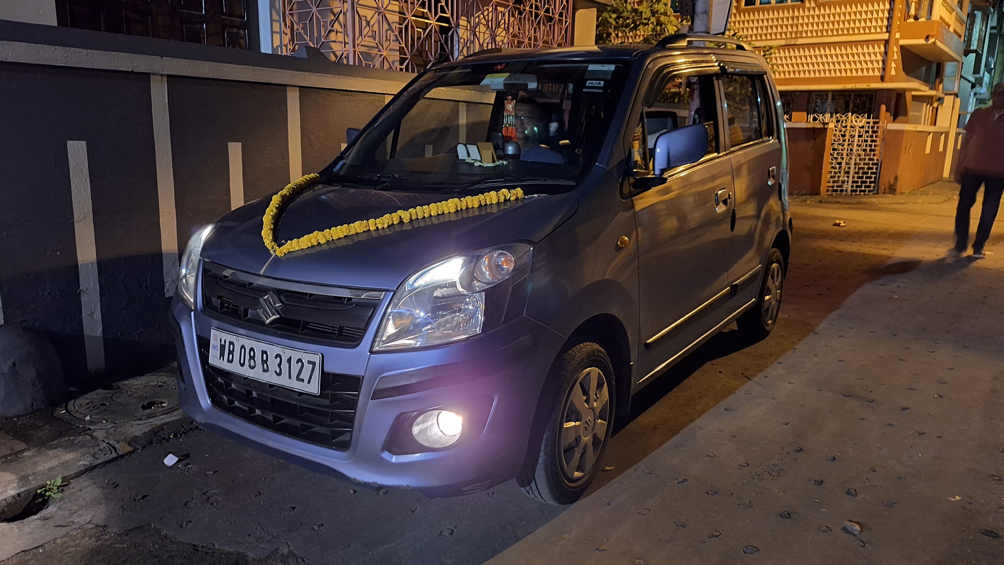 front three-quarter of a Maruti Suzuki Wagon R