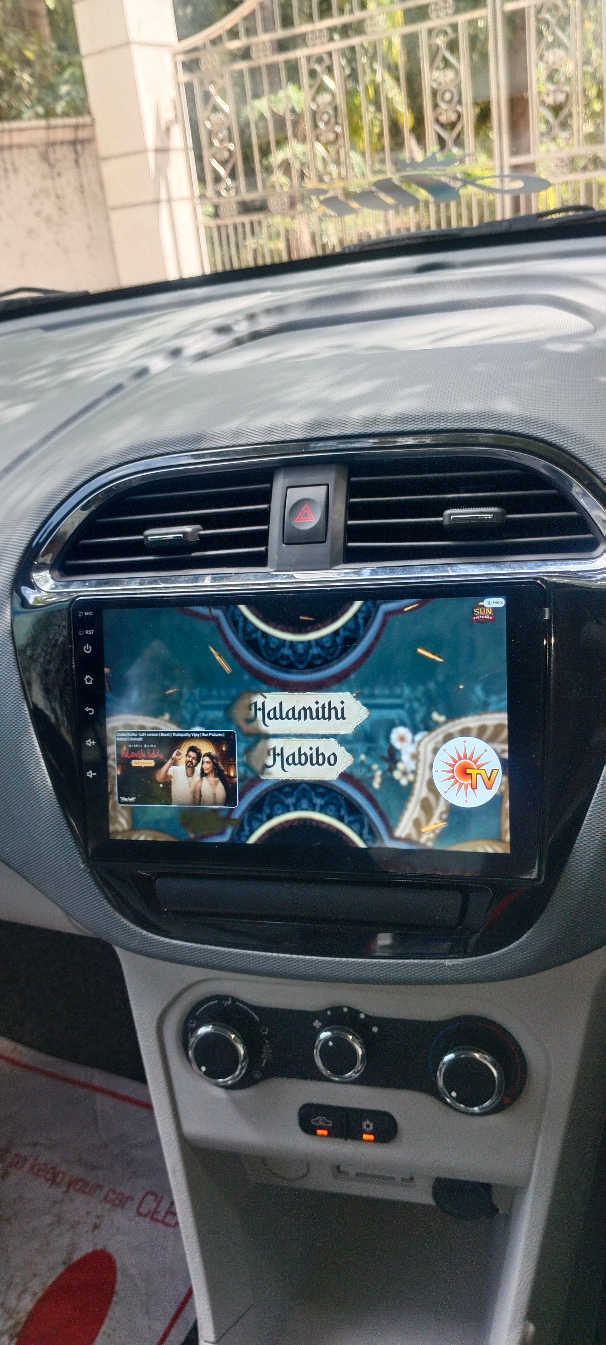 Dashboard and infotainment system of a Tata Tiago
