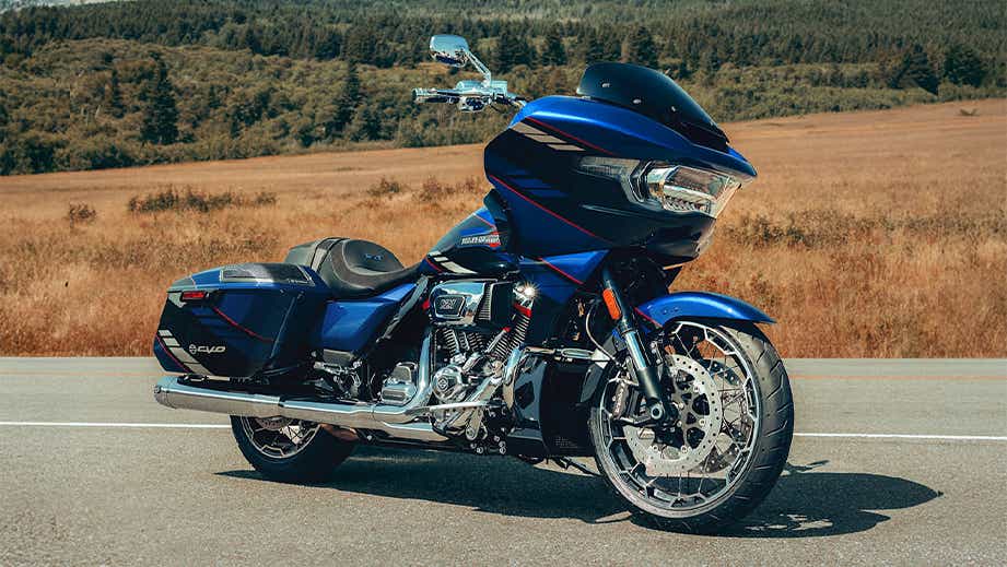 Front three-quarter view of Harley-Davidson CVO Road Glide