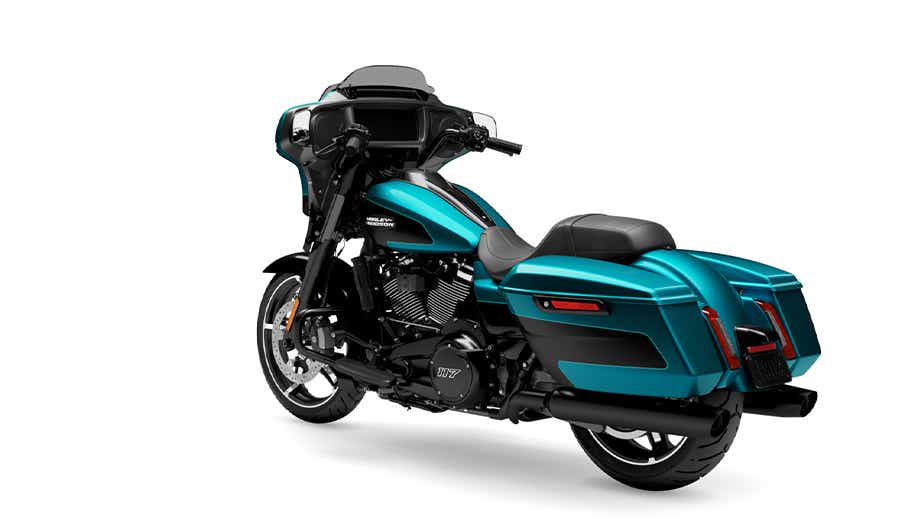 Rear three-quarter of Harley-Davidson CVO Street Glide