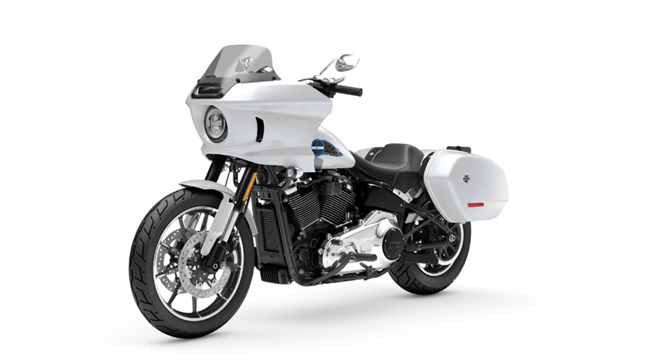 Front three-quarter view of Harley-Davidson Low Rider ST