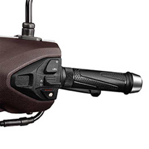 Handlebar controls of a Hero Destini 125