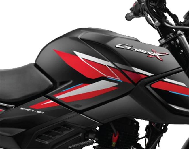 Side view of a Black Pearl Red Hero Glamour X 125
