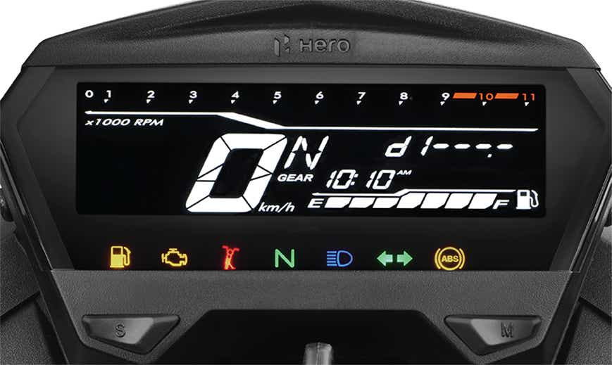 Instrument cluster of a stealth black Hero Xtreme 160R