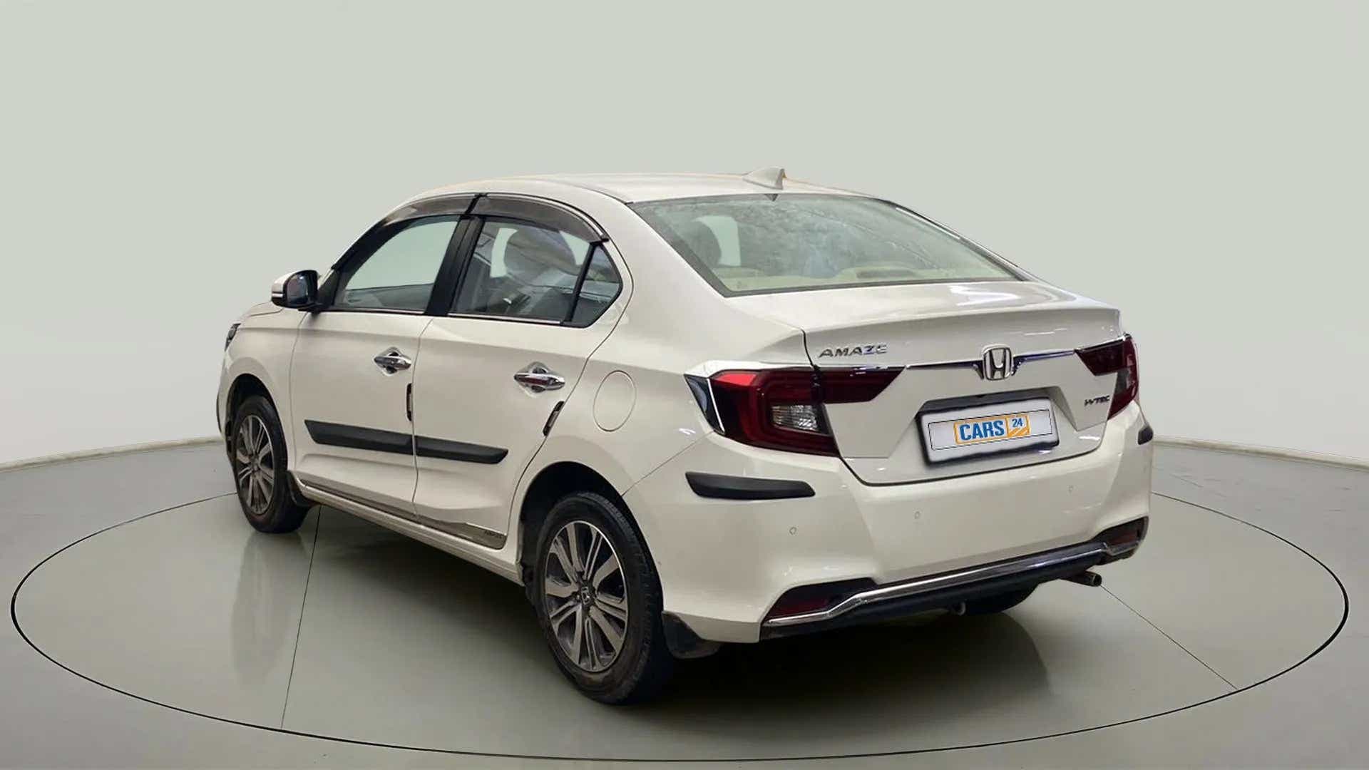 Rear three-quarter of a Honda Amaze