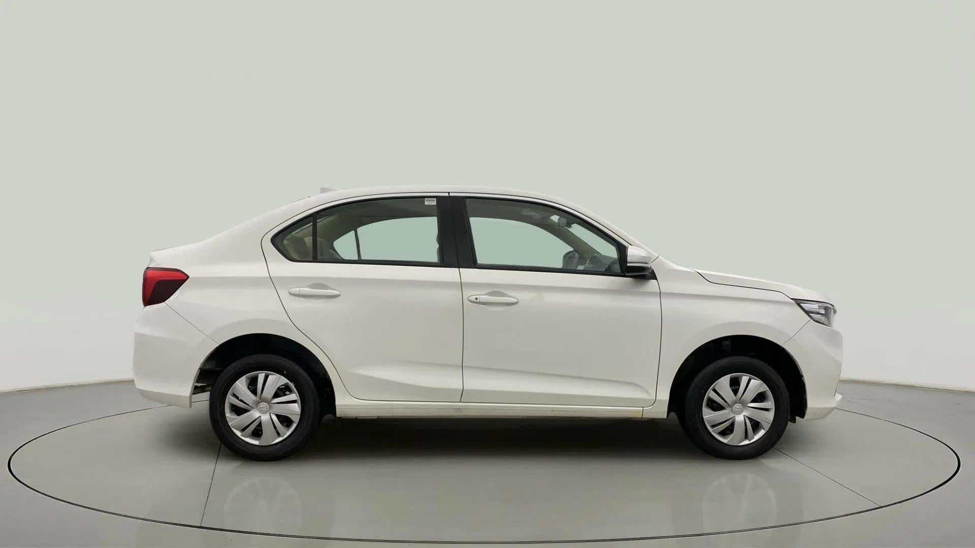 Side view of a Honda Amaze