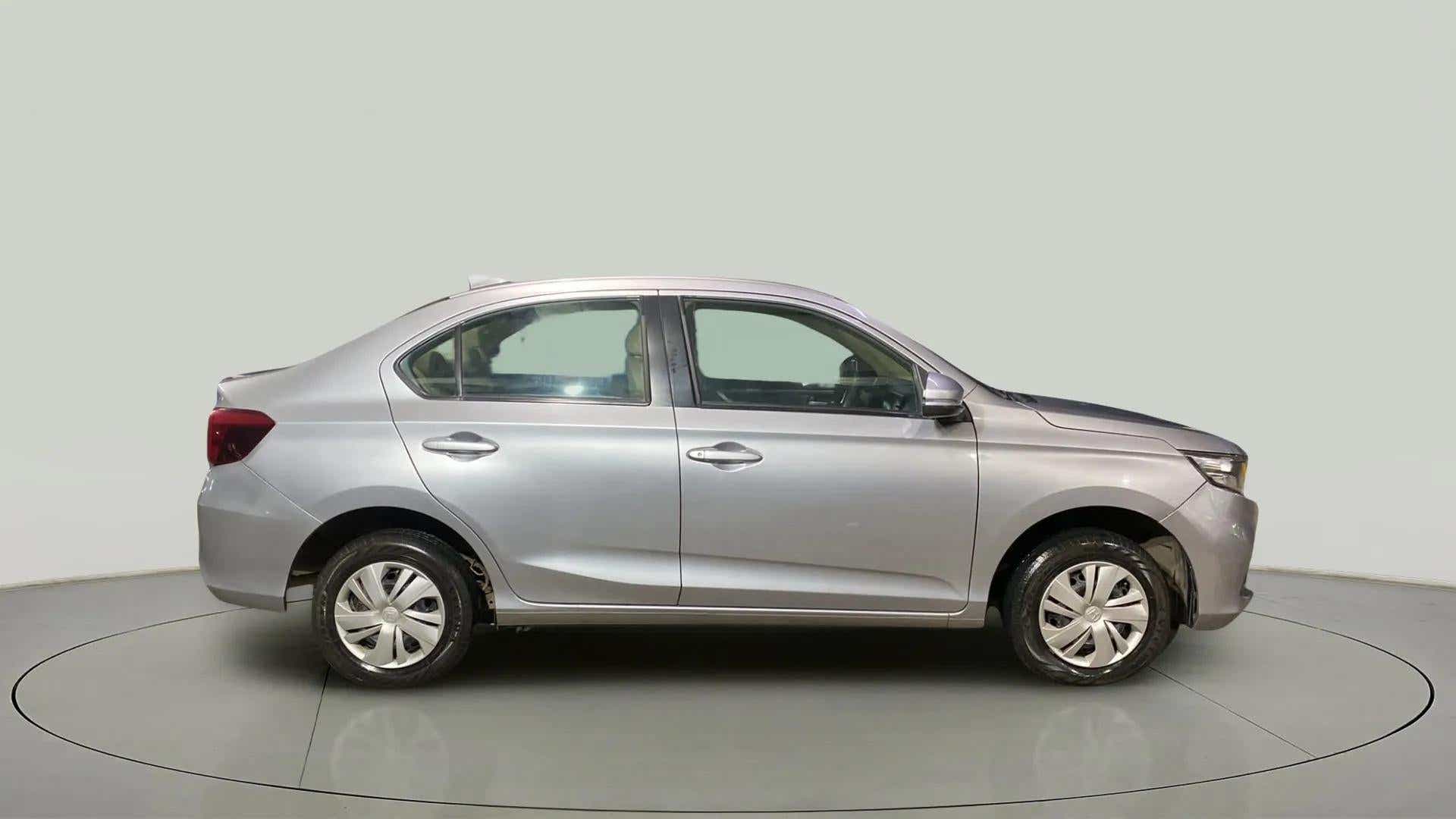 Side view of a Honda Amaze