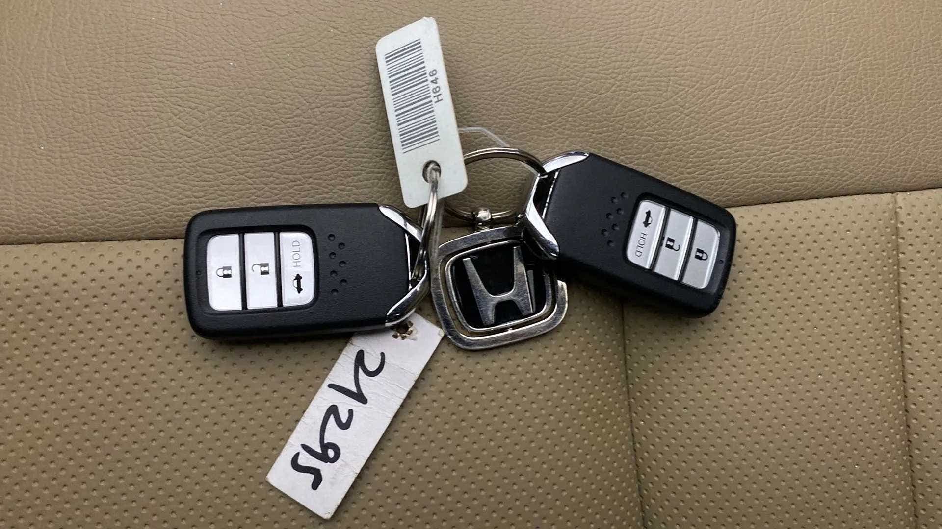 Car key fobs of a Honda Amaze