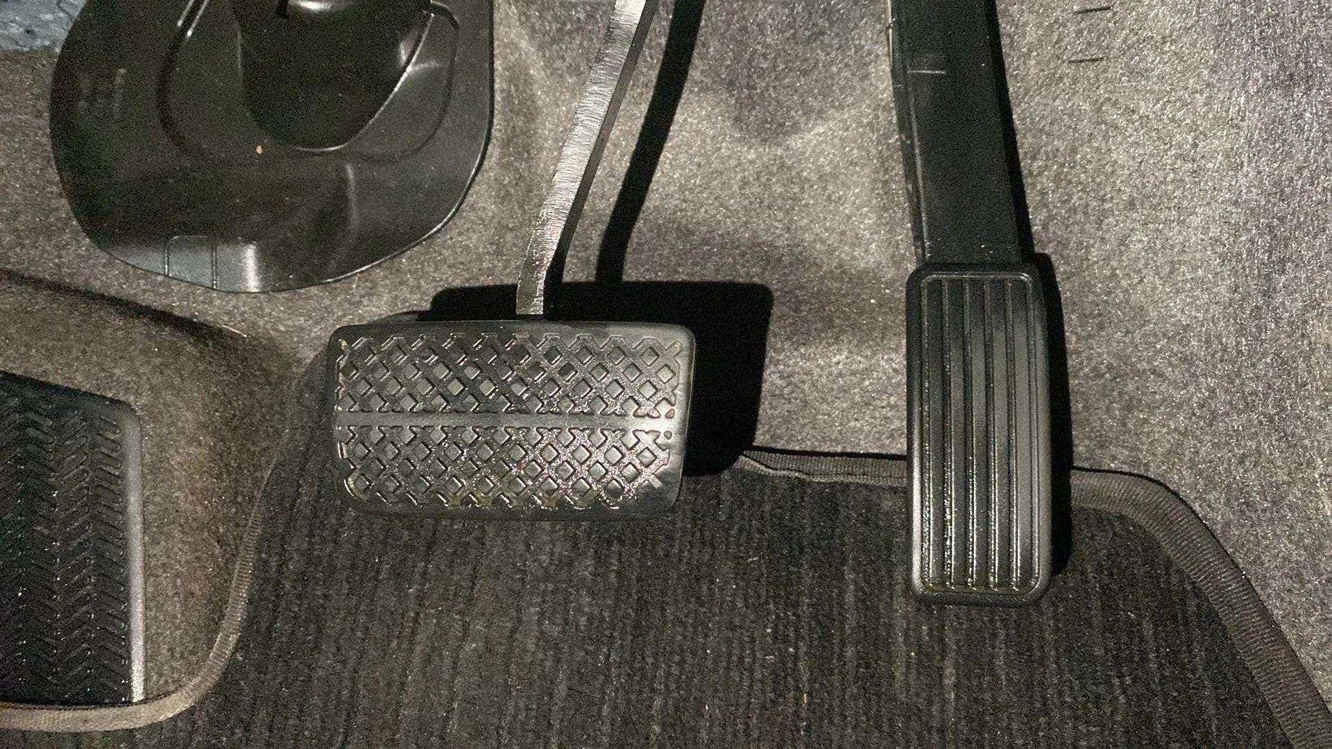 Pedals of a Honda Amaze