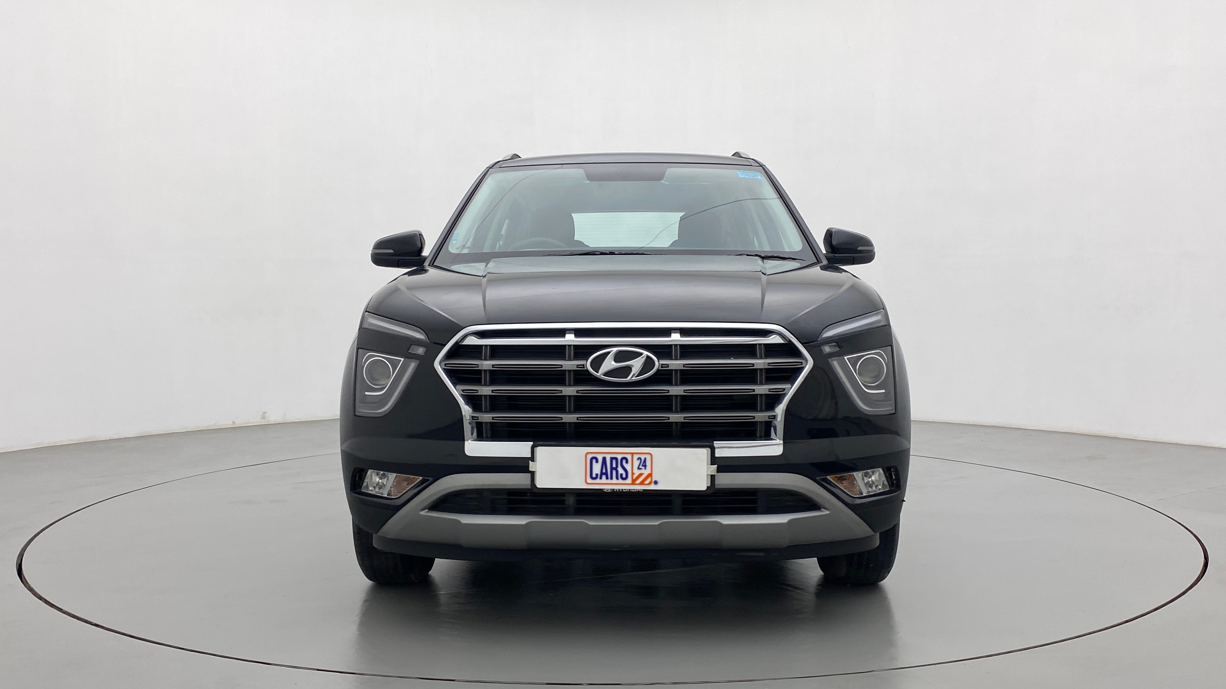 Front view of a Hyundai Creta 2018-2023