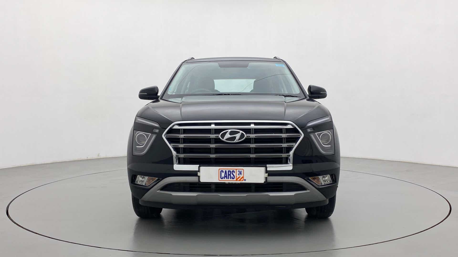 Front view of a Hyundai Creta 2018-2023