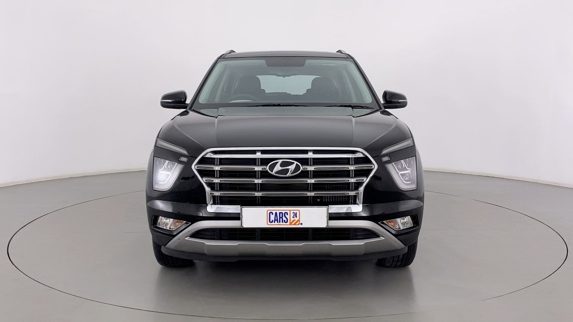 Front view of a Hyundai Creta 2018-2023
