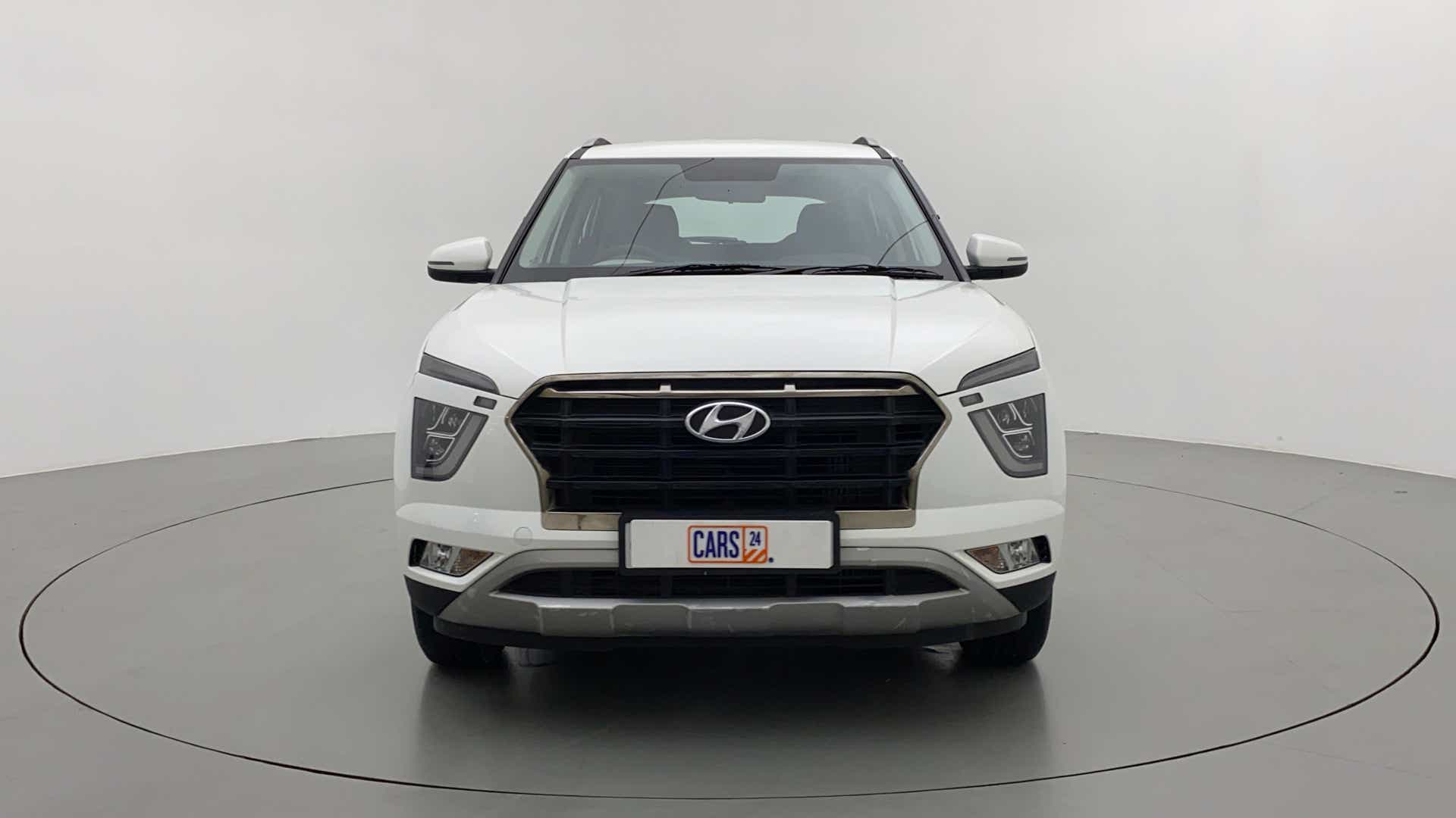 Front view of a Hyundai Creta 2018-2023