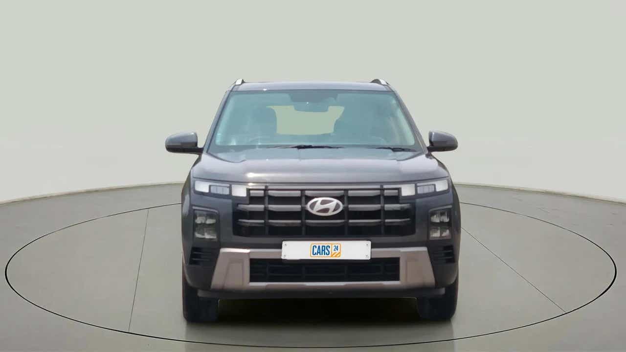 Front view of a Hyundai Creta