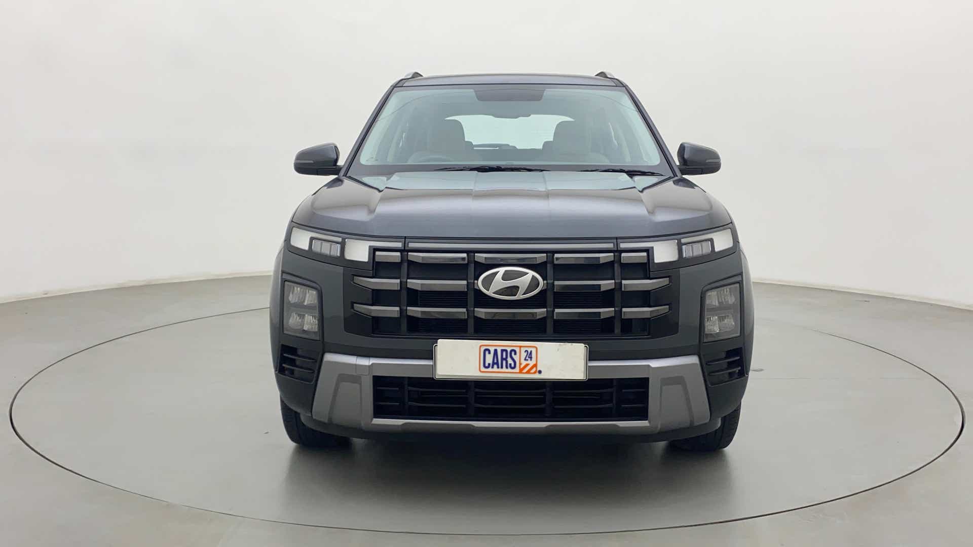 Front view of a Hyundai Creta