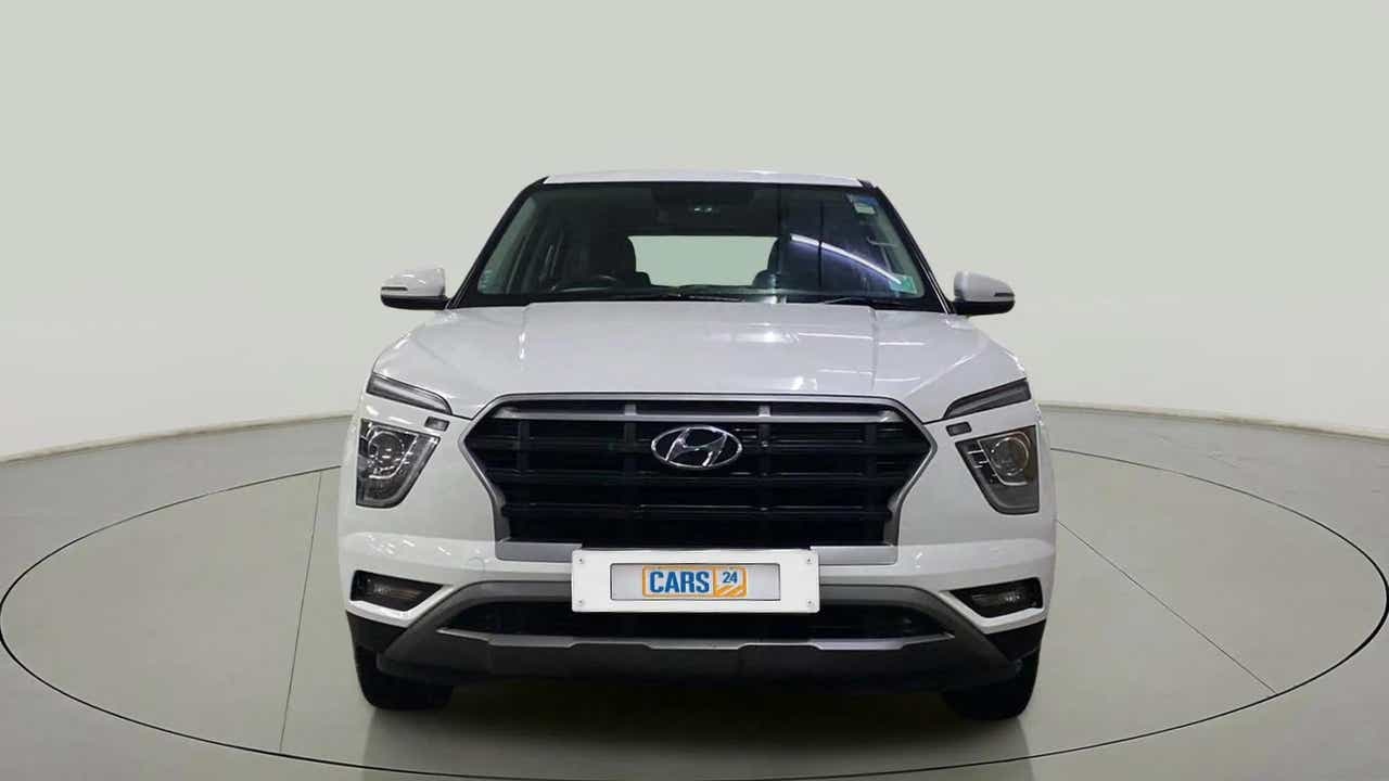 Front view of a Hyundai Creta 2018-2023