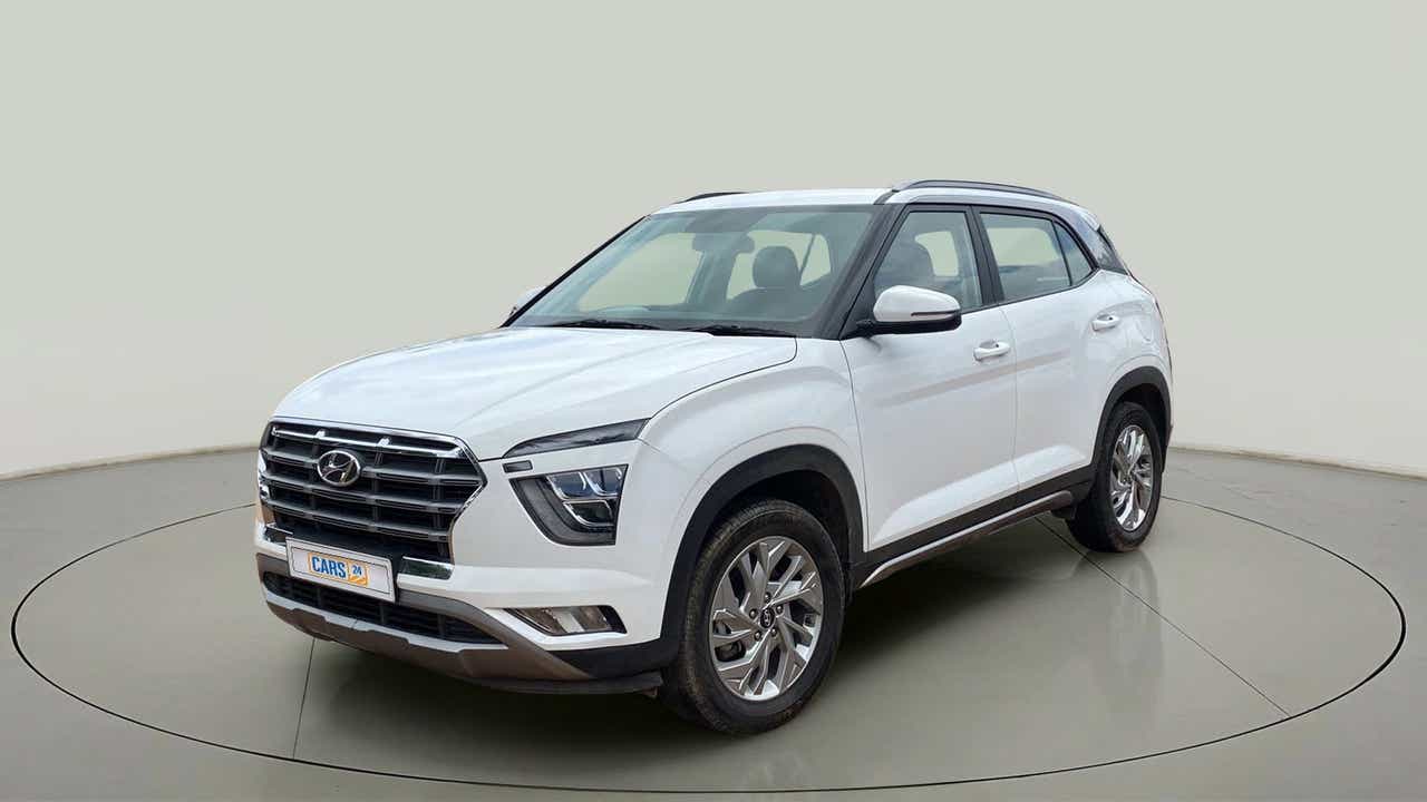 Front three-quarter view of a Hyundai Creta 2018-2023
