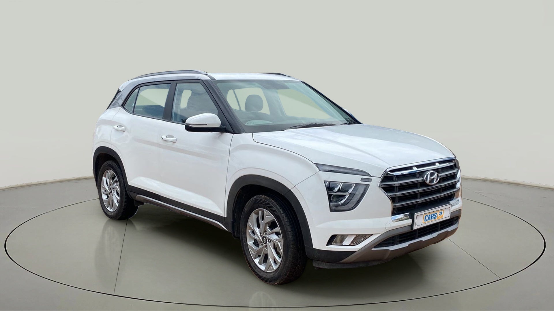 Front three-quarter view of a Hyundai Creta 2018-2023