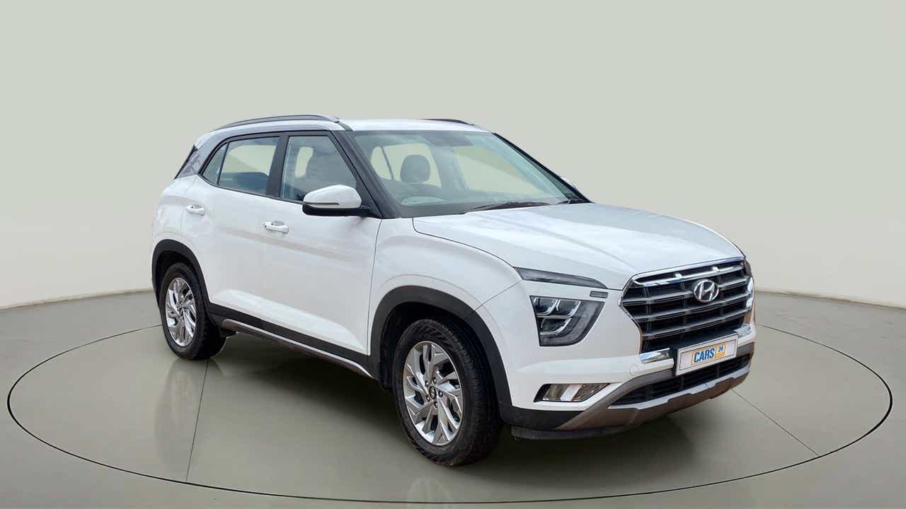 Front three-quarter view of a Hyundai Creta 2018-2023
