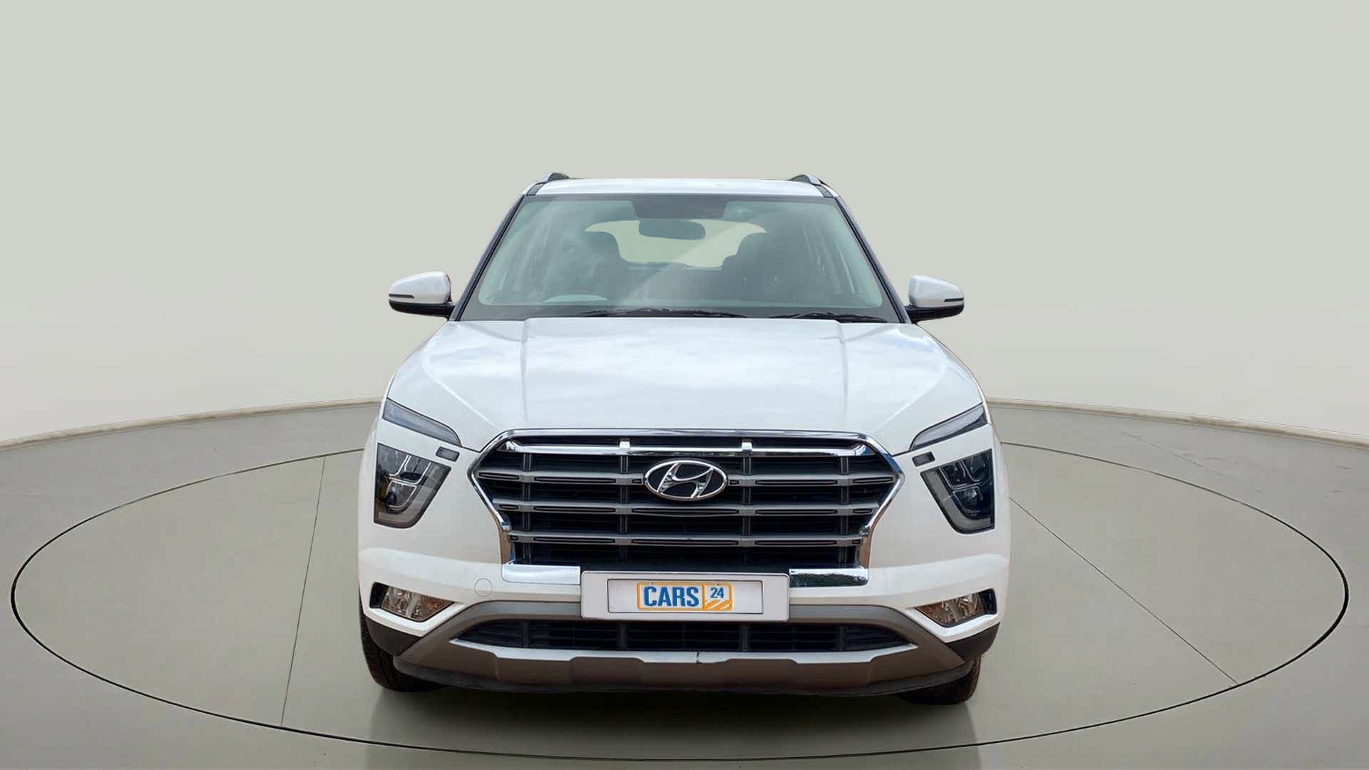 Front view of a Hyundai Creta 2018-2023