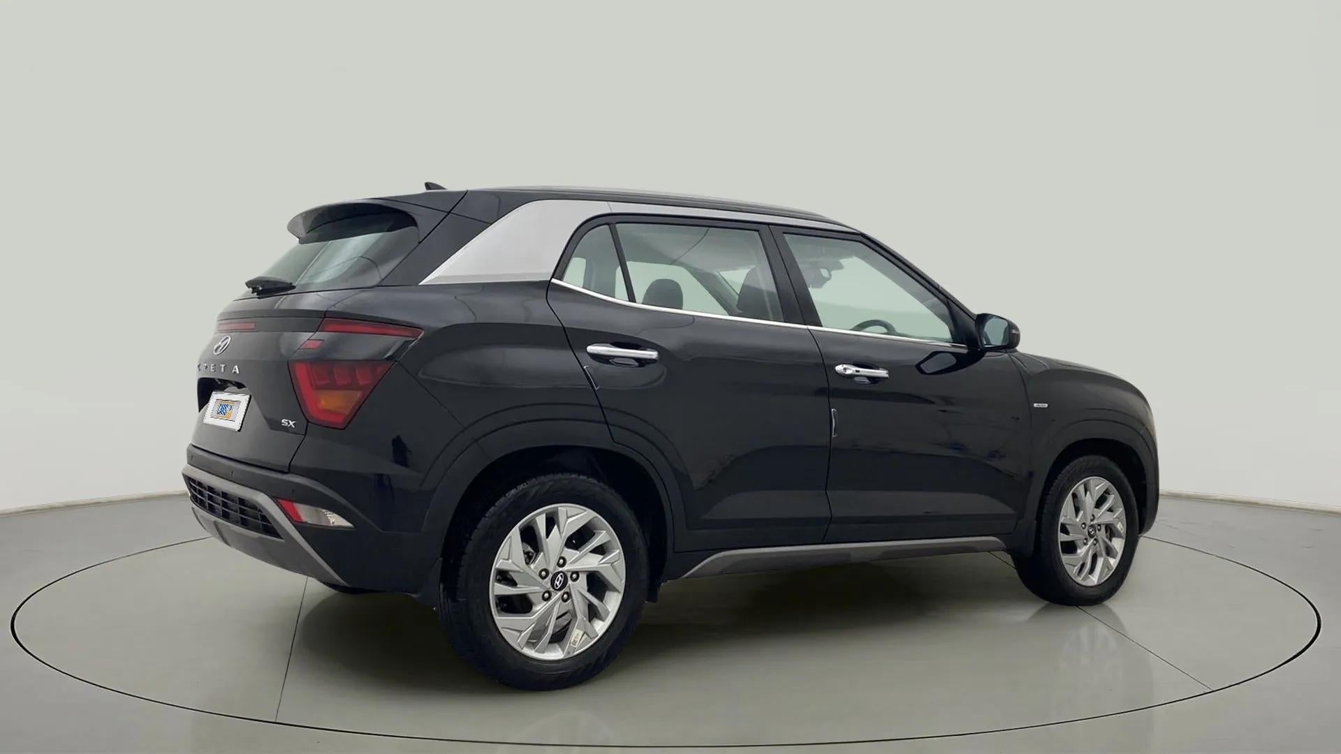 Rear three-quarter view of a Hyundai Creta 2018-2023