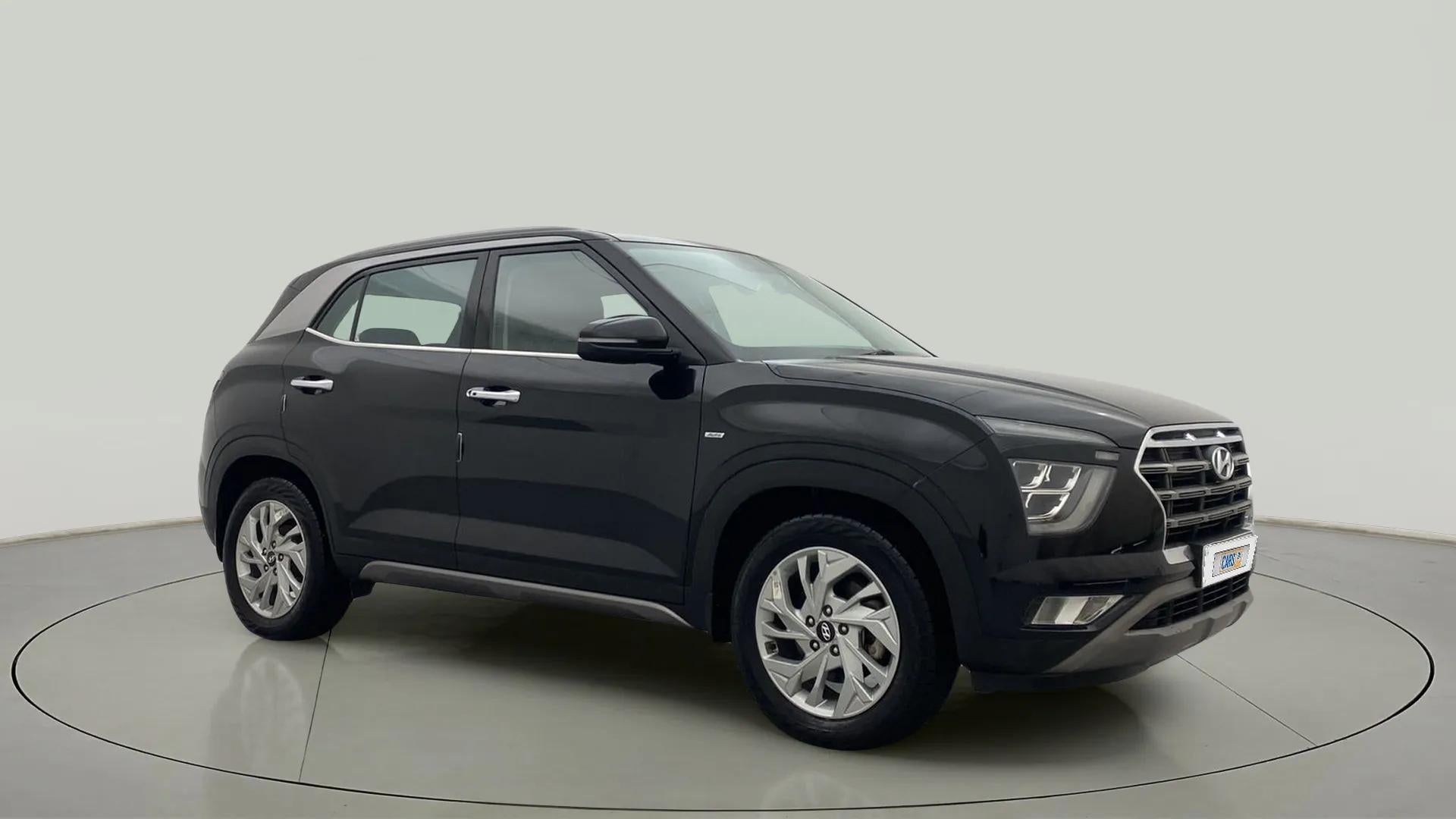 Front and side view of a Hyundai Creta 2018-2023