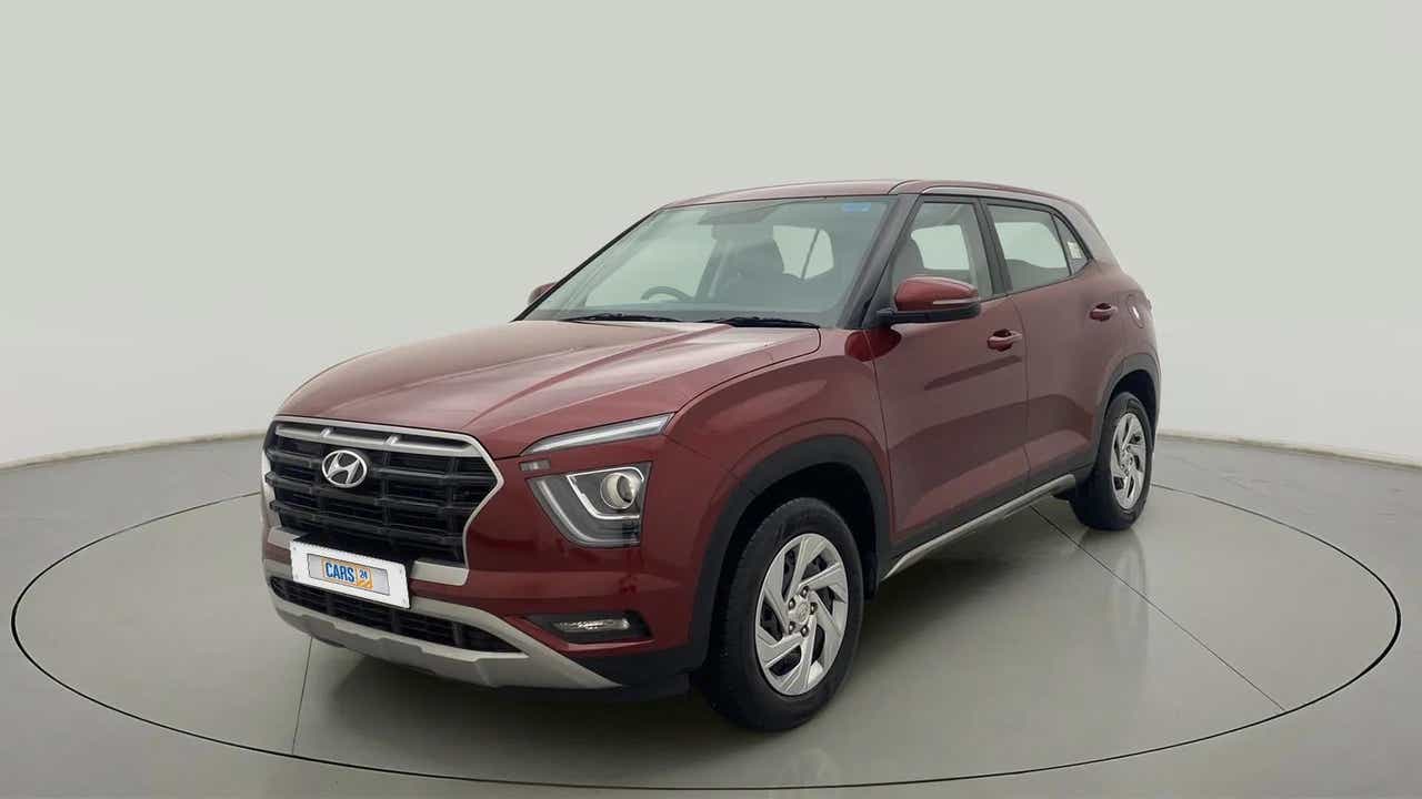 Front three-quarter view of a Hyundai Creta 2018-2023