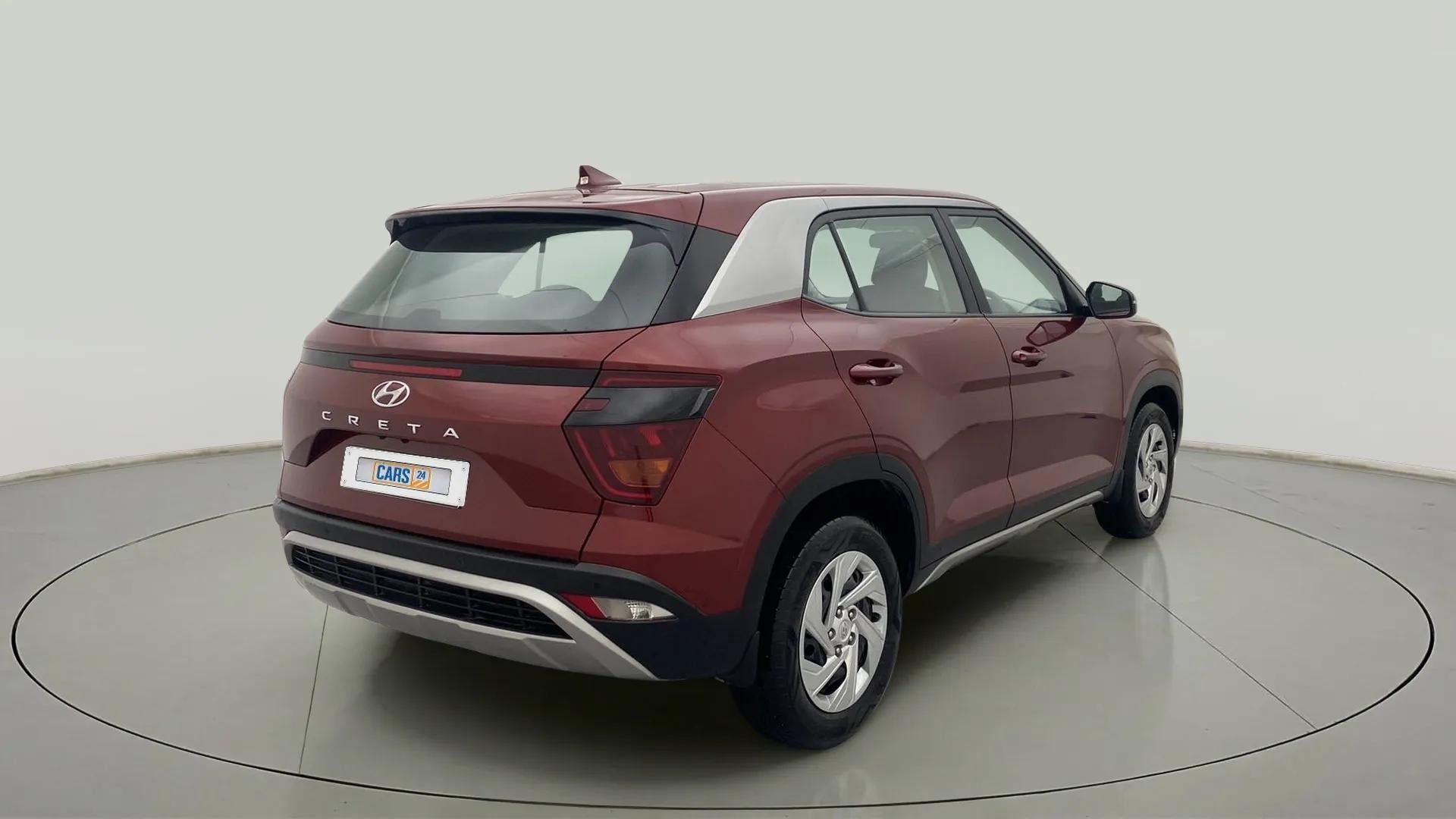 Rear three-quarter view of a Hyundai Creta 2018-2023