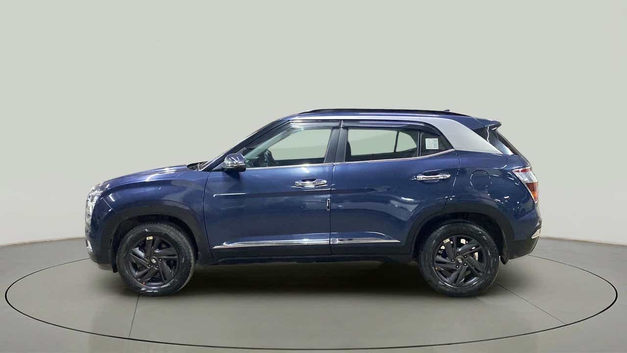 Side view of a Hyundai Creta 2018-2023
