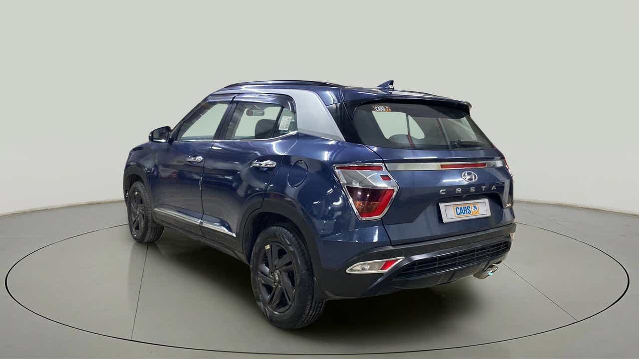 Rear three-quarter view of a Hyundai Creta 2018-2023