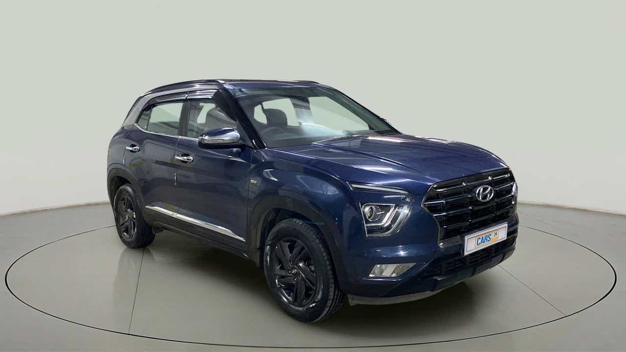 Front three-quarter of a Denim Blue Hyundai Creta 2018-2023