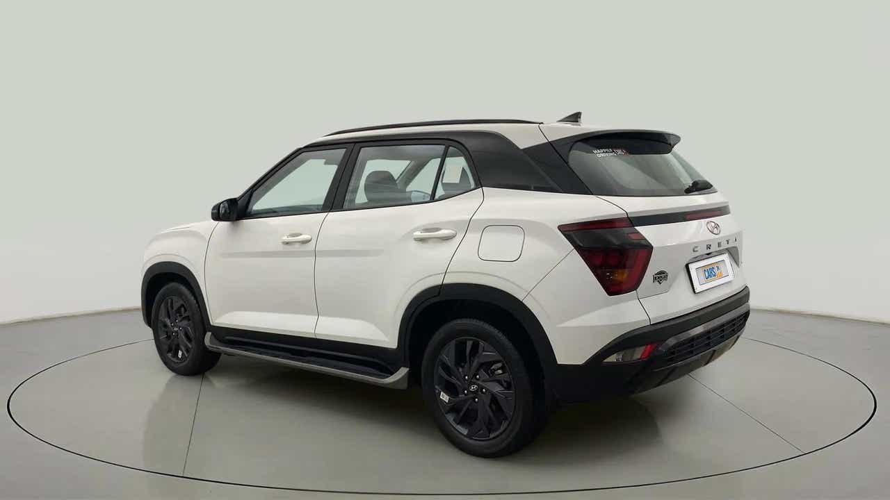 Rear three-quarter view of a Hyundai Creta 2018-2023