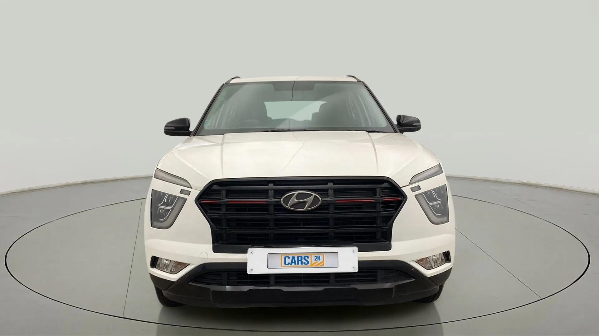 Front view of a hyundai creta 2018-2023