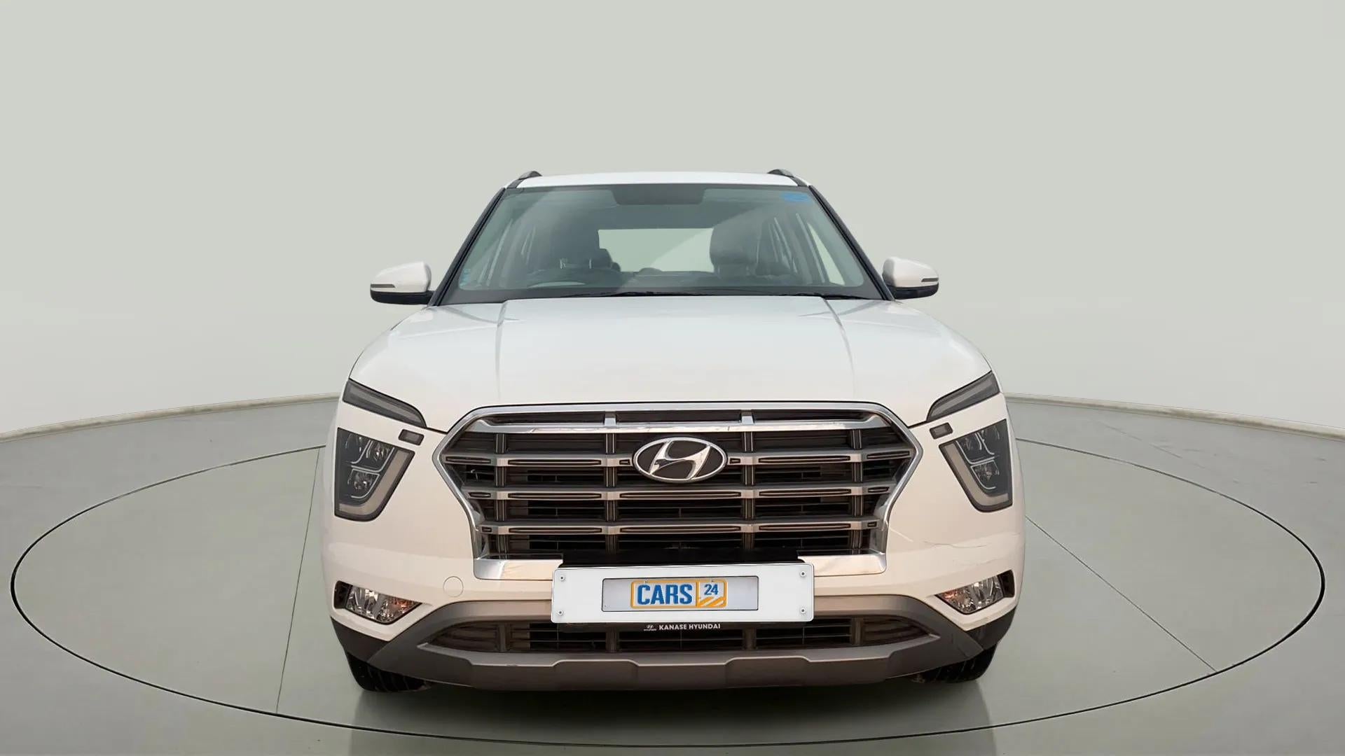 Front view of a Hyundai Creta 2018-2023