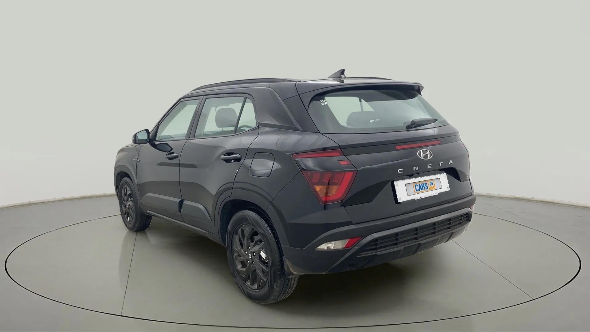 Rear three-quarter view of a Hyundai Creta 2018-2023