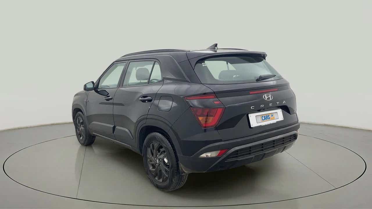 Rear three-quarter view of a Hyundai Creta 2018-2023
