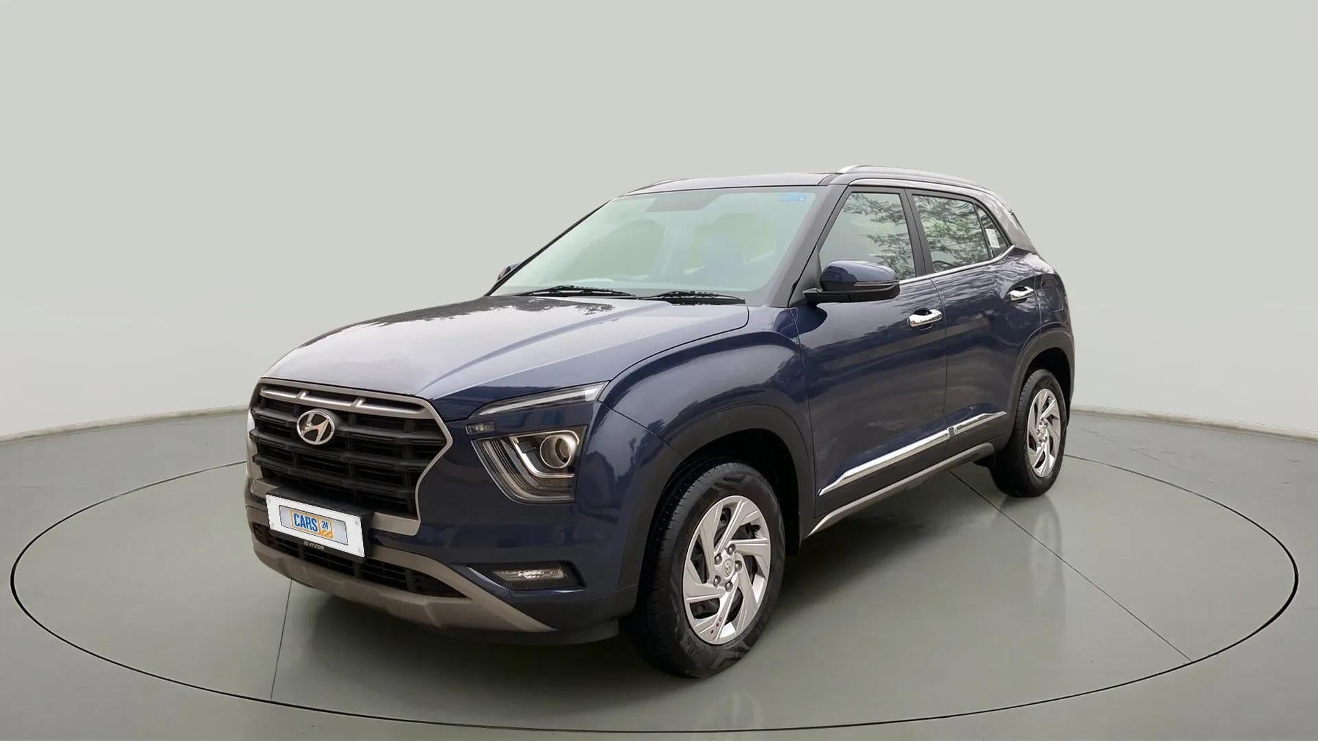 Front three-quarter view of a Denim Blue Hyundai Creta 2018-2023