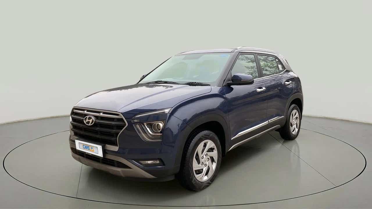 Front three-quarter view of a Denim Blue Hyundai Creta 2018-2023