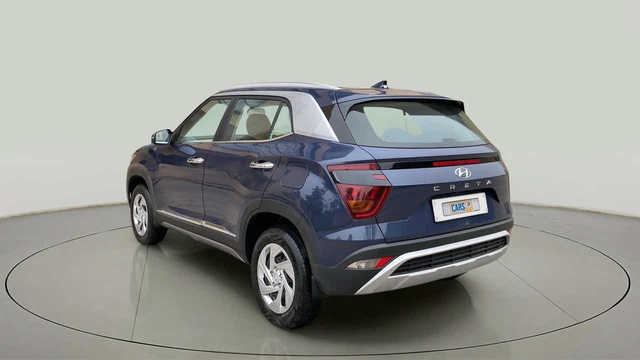 Rear three-quarter view of a Hyundai Creta 2018-2023