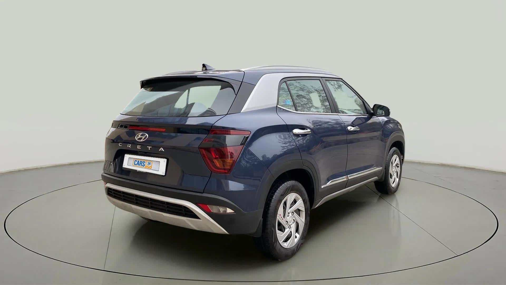 Rear three-quarter view of a Hyundai Creta 2018-2023
