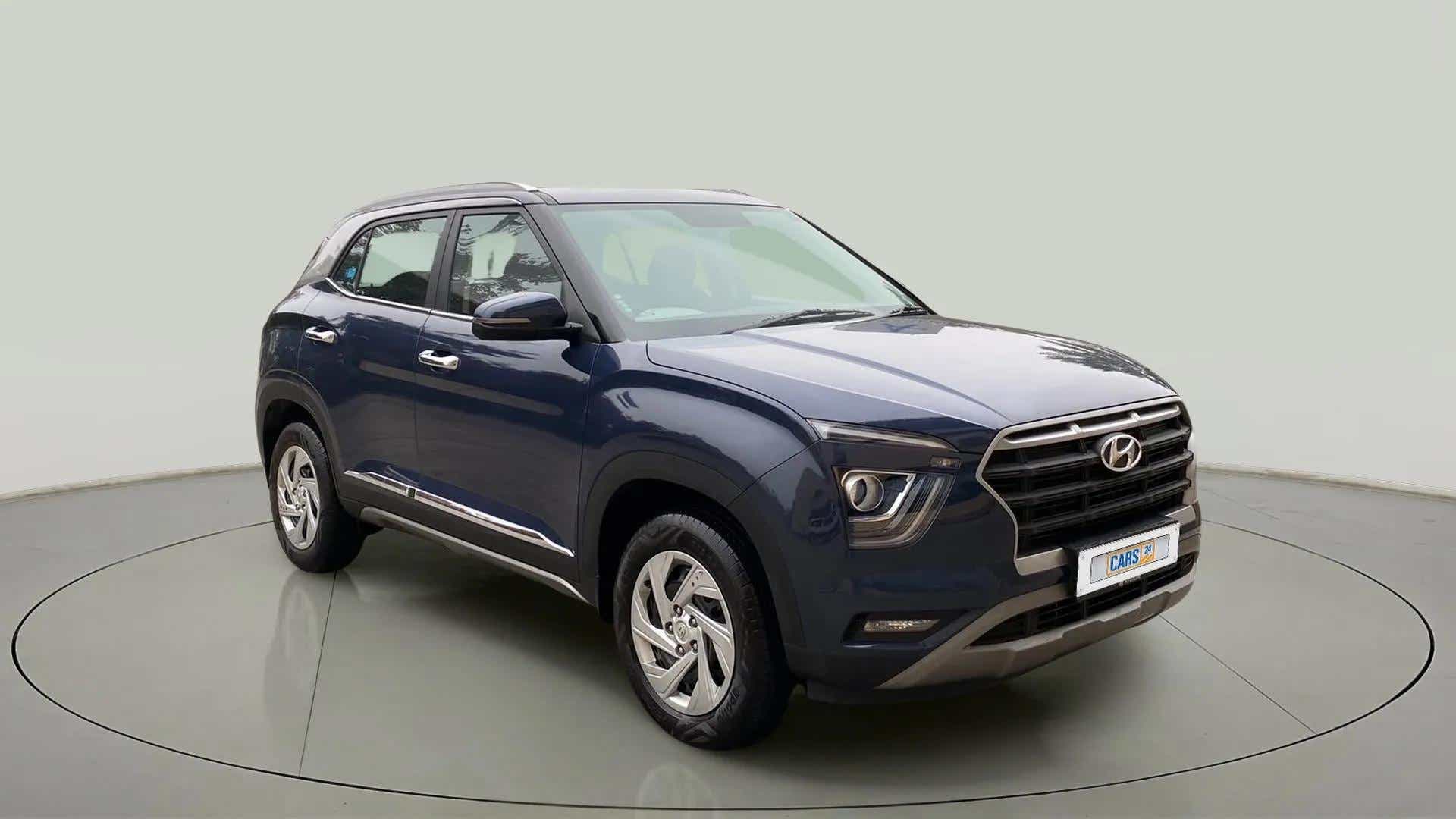 Front three-quarter view of a Hyundai Creta 2018-2023