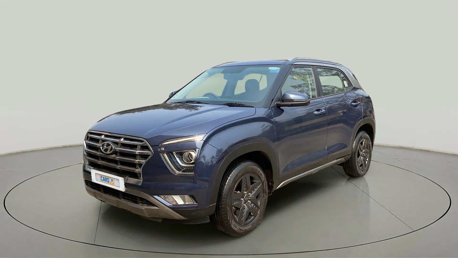Front three-quarter view of a Hyundai Creta 2018-2023