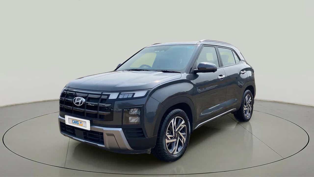 Front three-quarter view of a Hyundai Creta