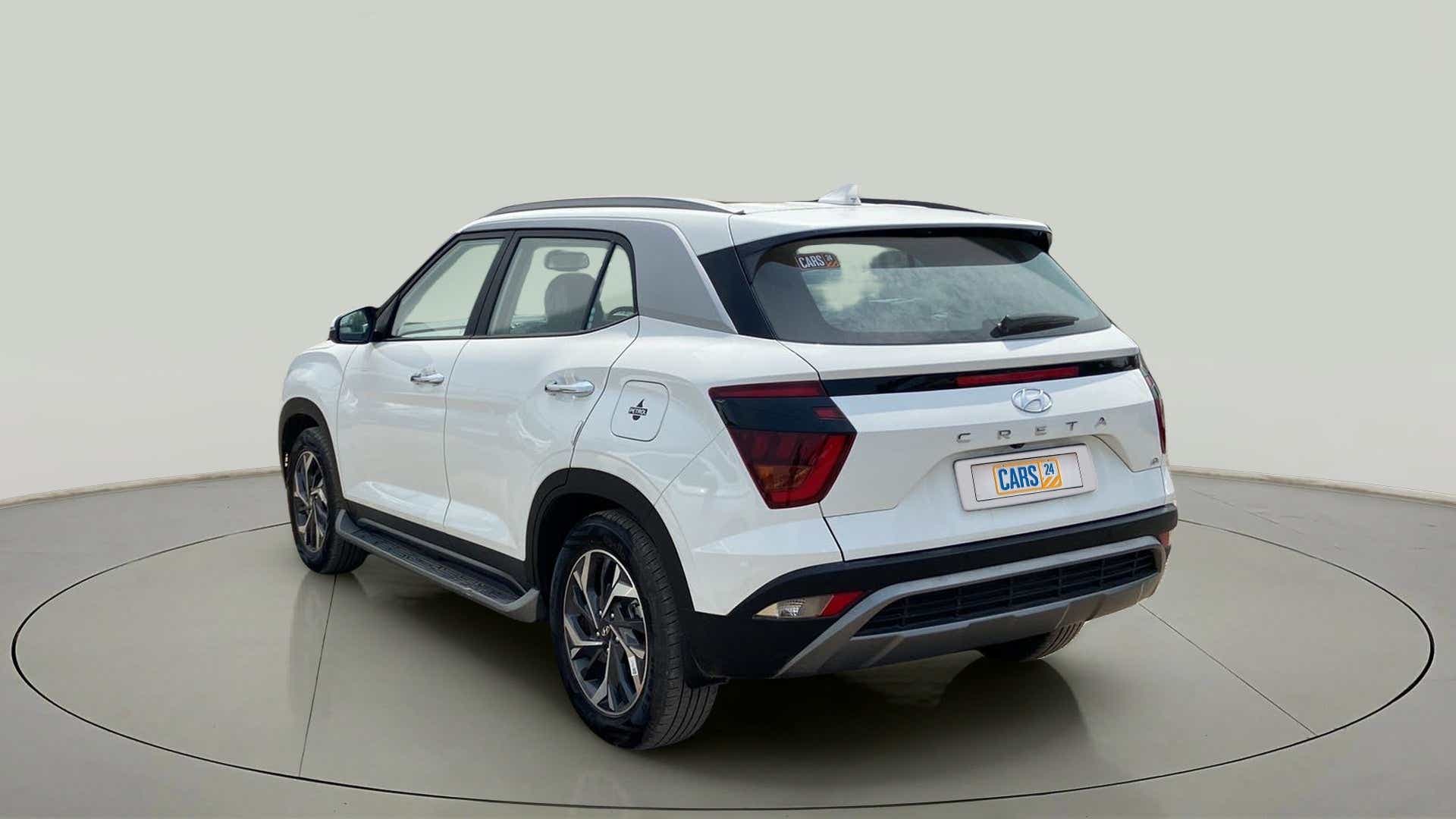 Rear three-quarter view of a Hyundai Creta 2018-2023