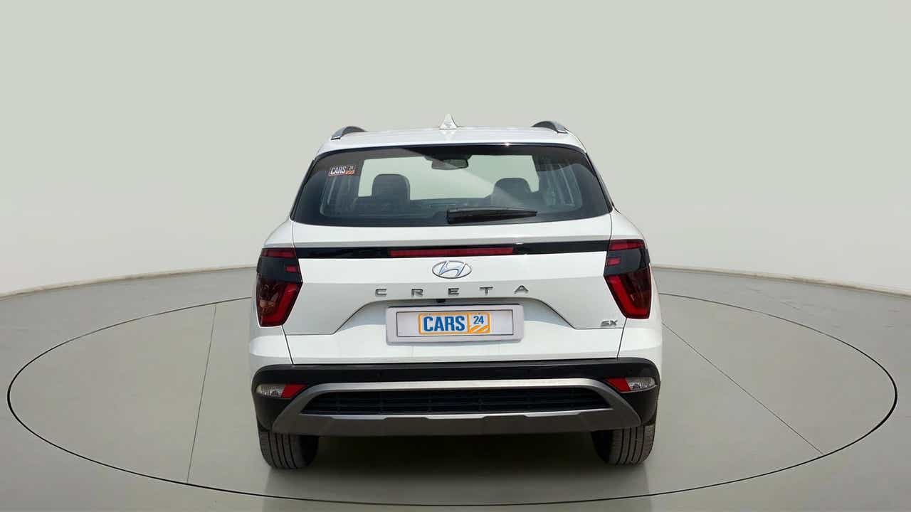 Rear view of a Hyundai Creta 2018-2023 sx