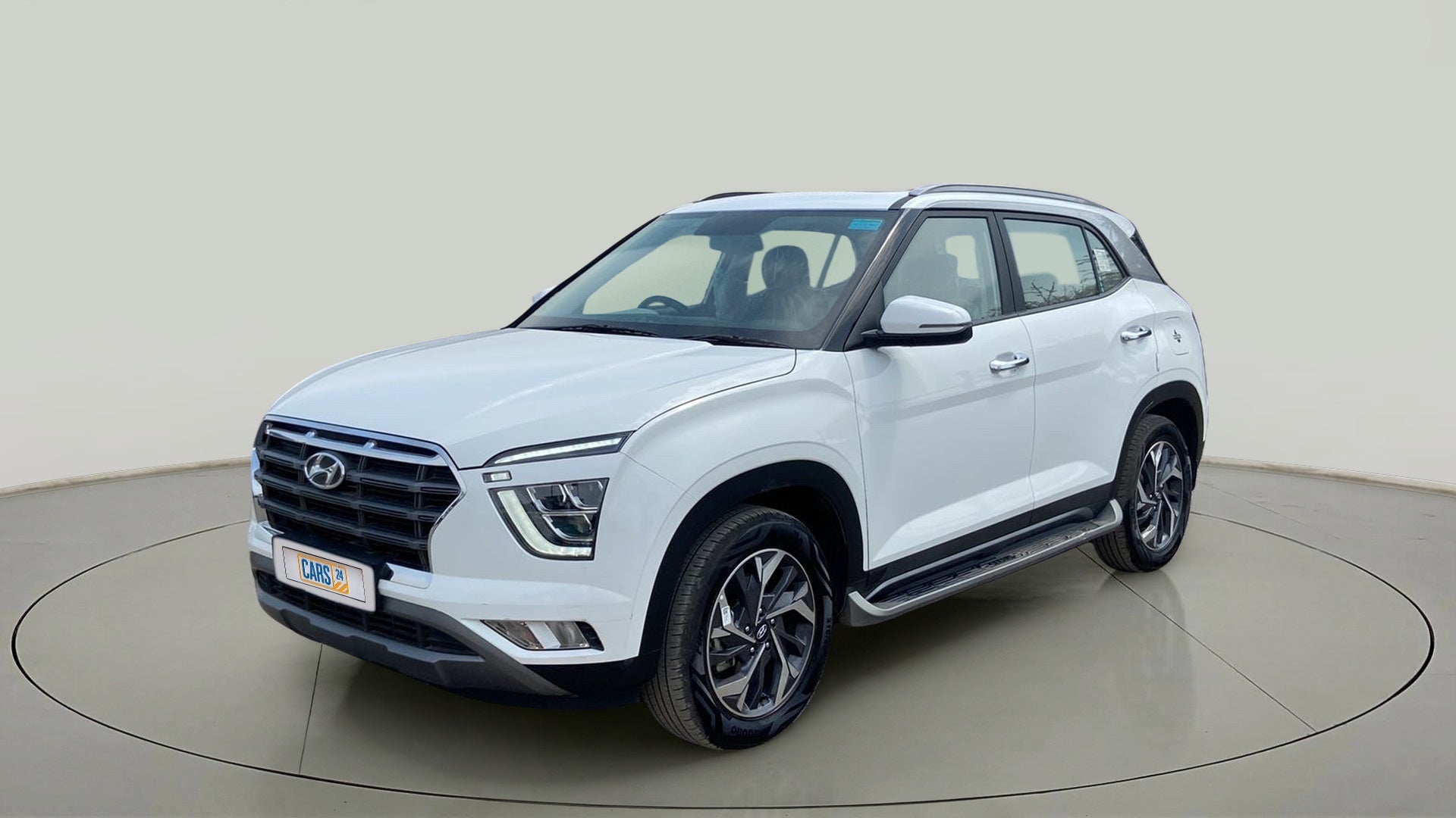 Front three-quarter view of a Hyundai Creta 2018-2023