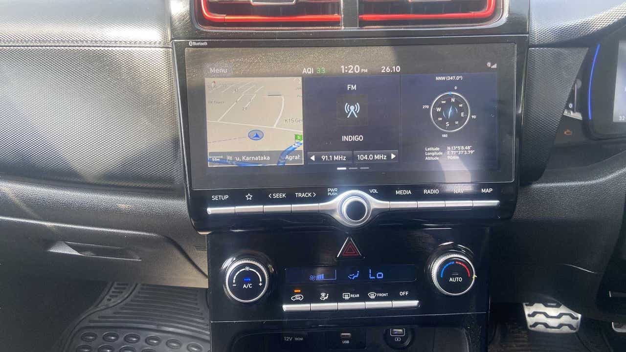 Dashboard central console display of a Hyundai Creta 2018-2023