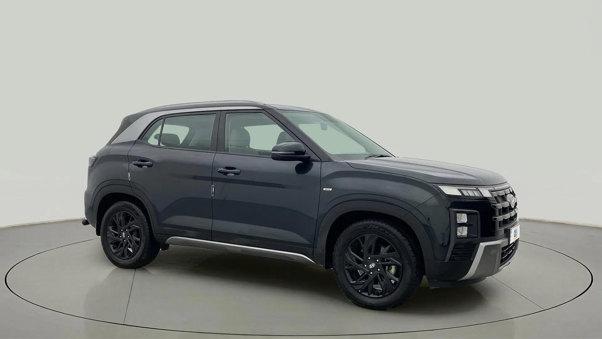Side view of a Hyundai Creta